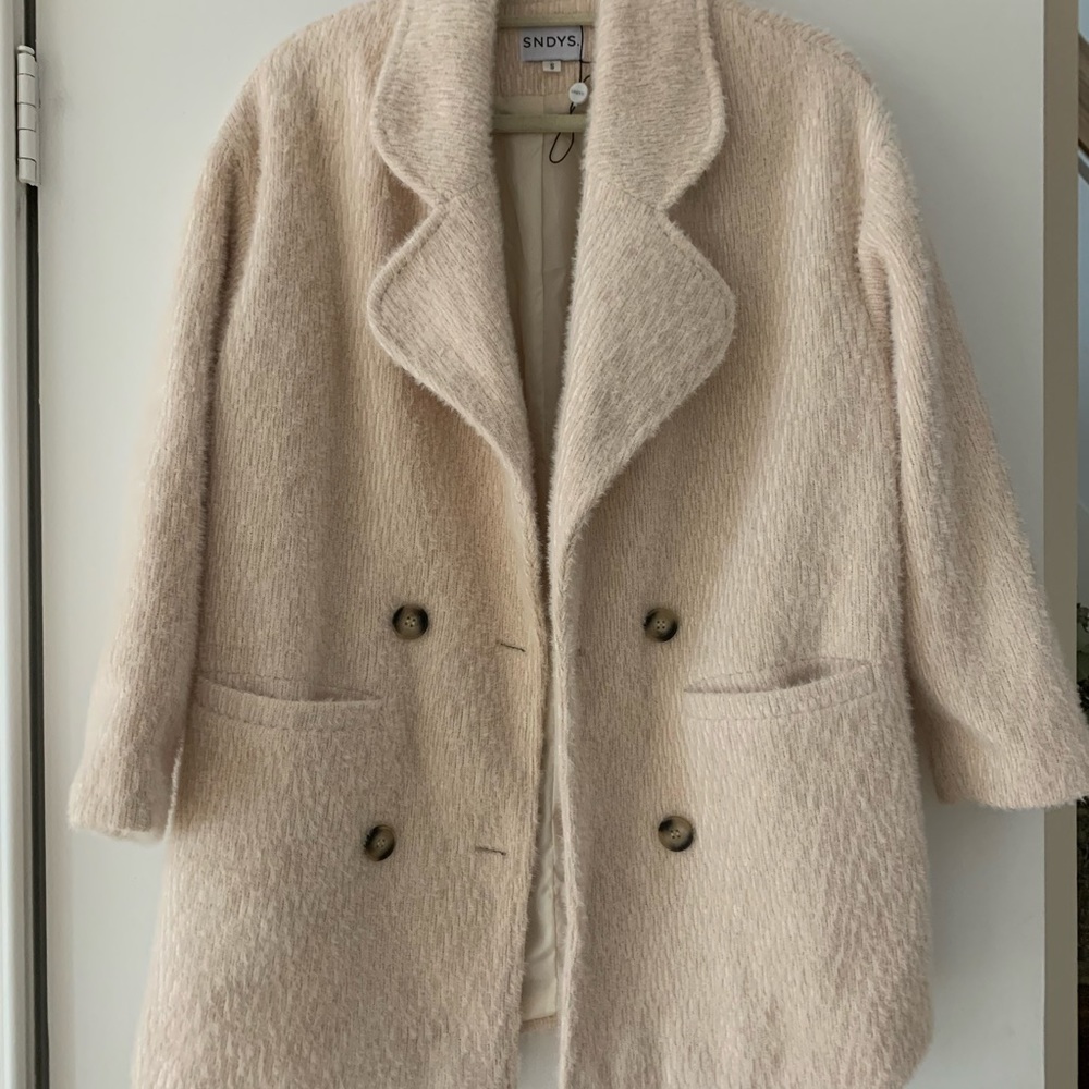 Sndys coat in cream - Picture 6 of 8